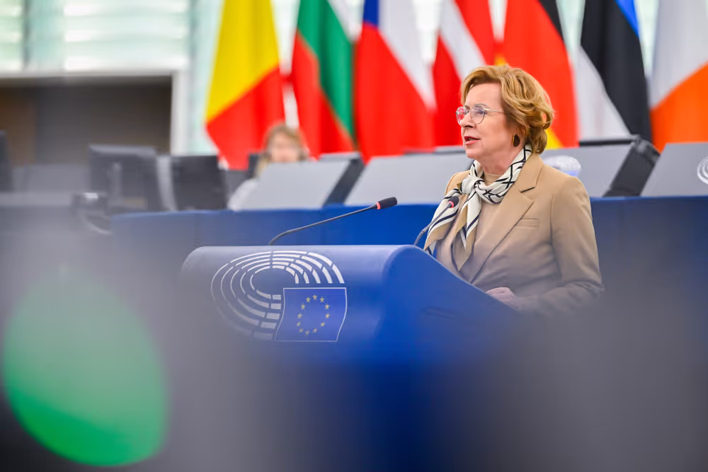 EP Plenary session - Restoring control of migration: returns, visa policy and third-country cooperation