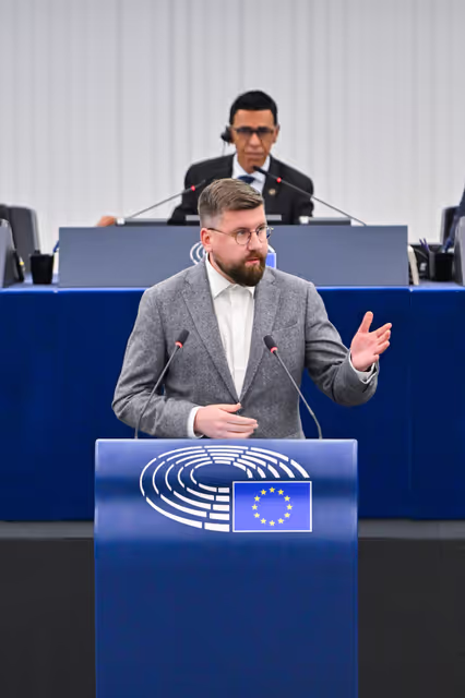 Foto 28: EP Plenary session - Restoring control of migration: returns, visa policy and third-country cooperation