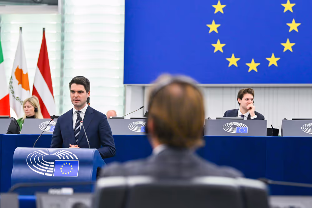 EP Plenary session - Restoring control of migration: returns, visa policy and third-country cooperation