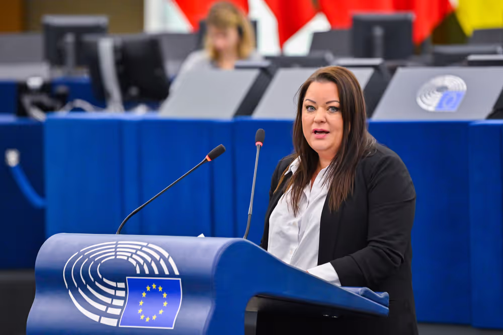 EP Plenary session - Restoring control of migration: returns, visa policy and third-country cooperation