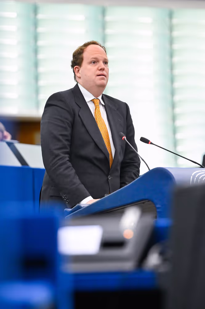 EP Plenary session - Restoring control of migration: returns, visa policy and third-country cooperation