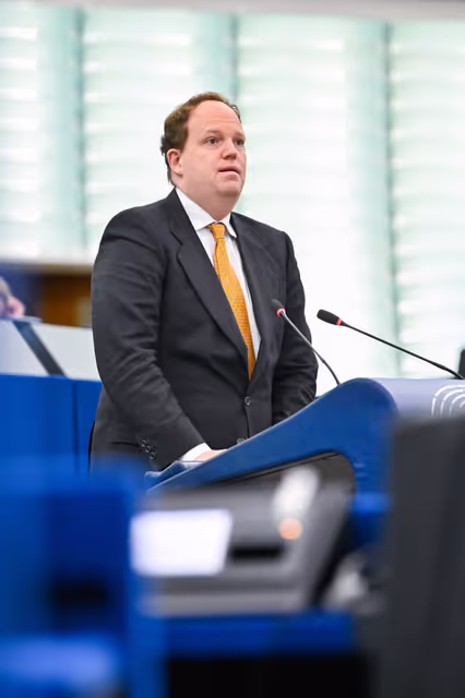 Foto 6: EP Plenary session - Restoring control of migration: returns, visa policy and third-country cooperation