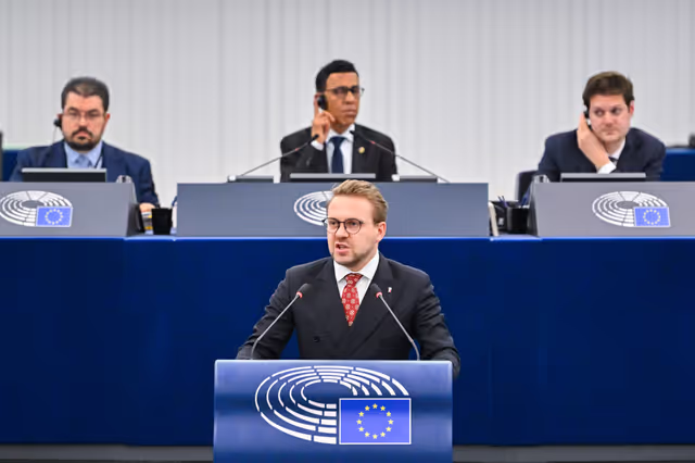 Foto 5: EP Plenary session - Restoring control of migration: returns, visa policy and third-country cooperation