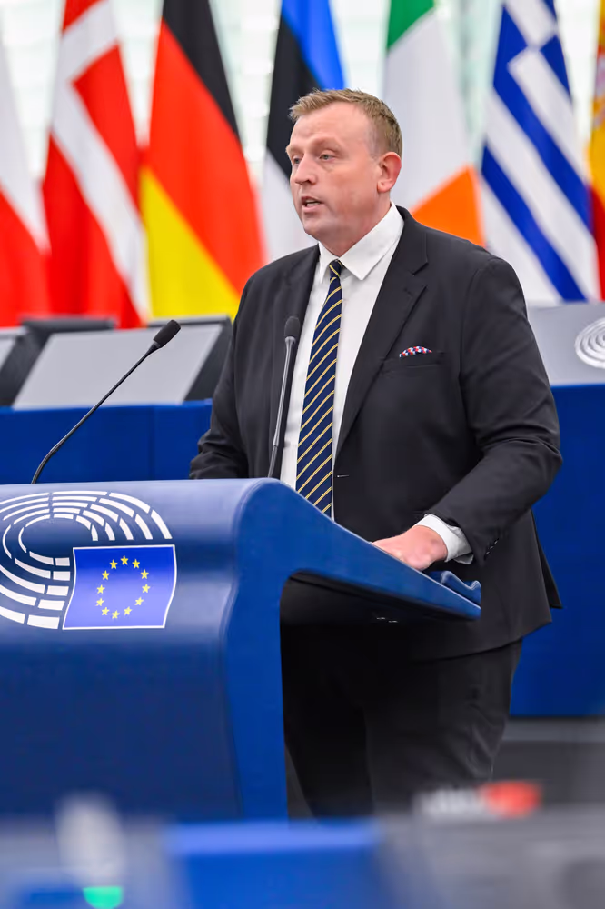 EP Plenary session - Restoring control of migration: returns, visa policy and third-country cooperation