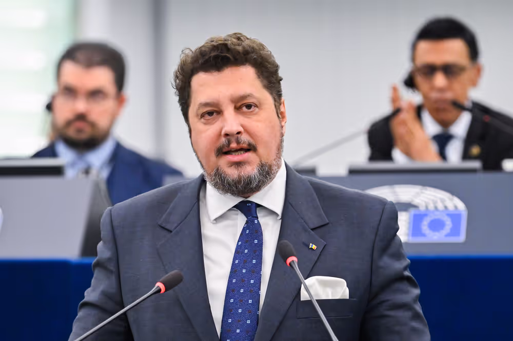 EP Plenary session - Restoring control of migration: returns, visa policy and third-country cooperation