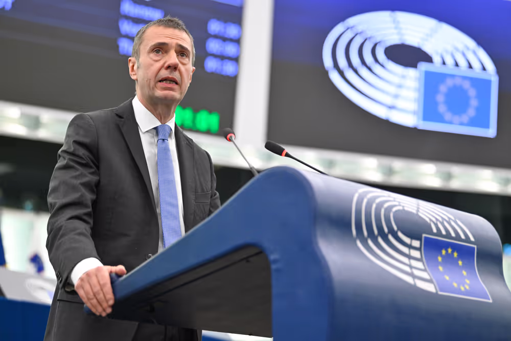 EP Plenary session - Restoring control of migration: returns, visa policy and third-country cooperation