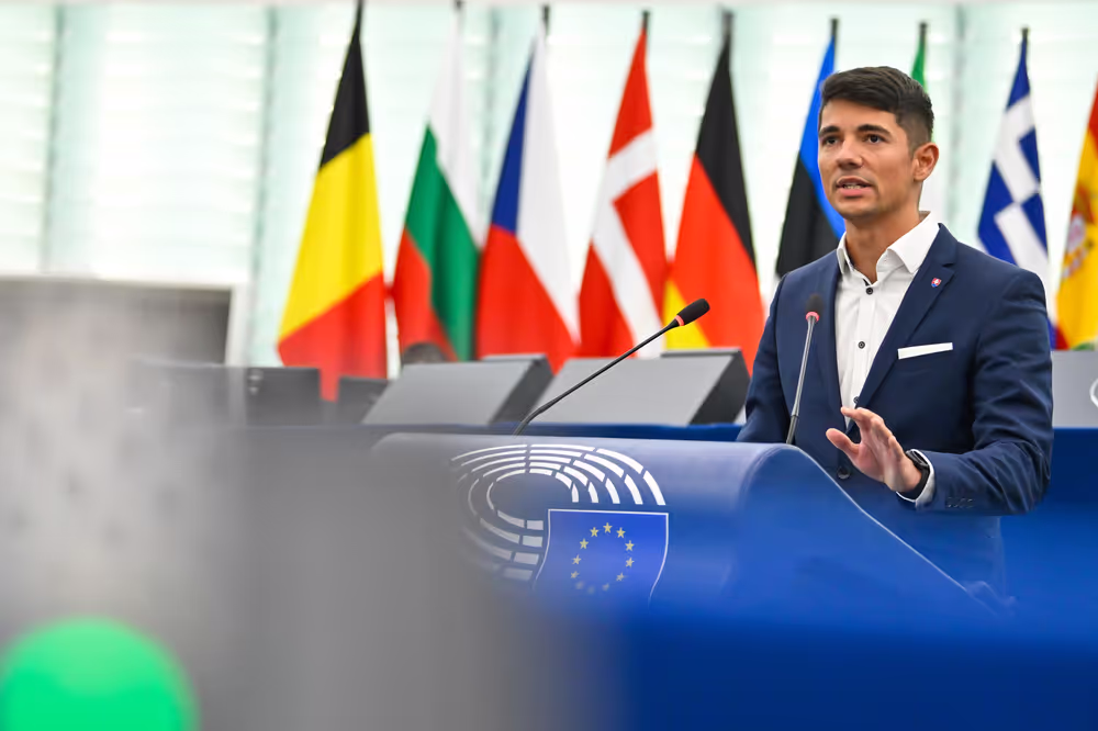 EP Plenary session - Restoring control of migration: returns, visa policy and third-country cooperation