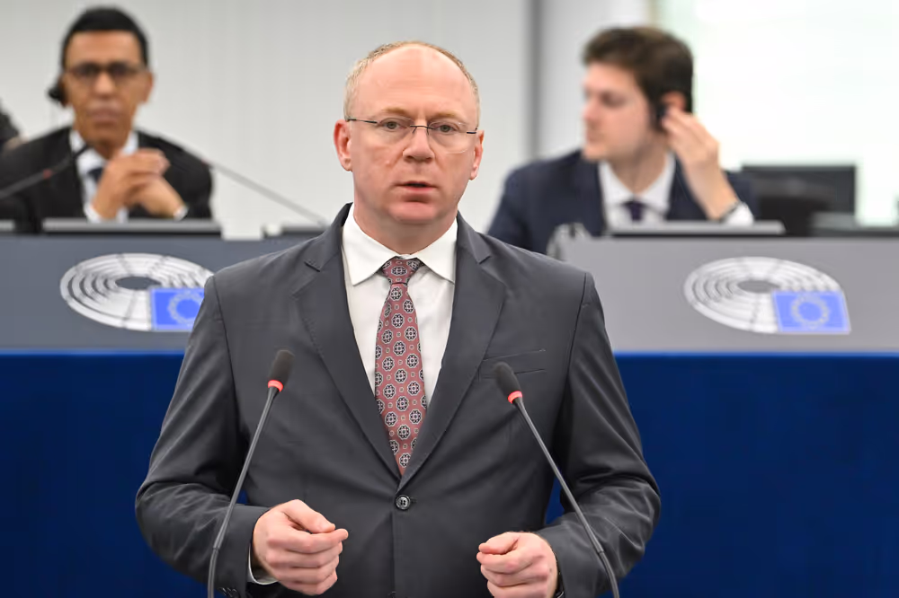 EP Plenary session - Restoring control of migration: returns, visa policy and third-country cooperation