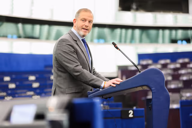 Valokuva 50: EP Plenary session - Presentation of the Digital Networks Act