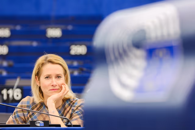 Valokuva 27: EP Plenary session - Presentation of the Digital Networks Act