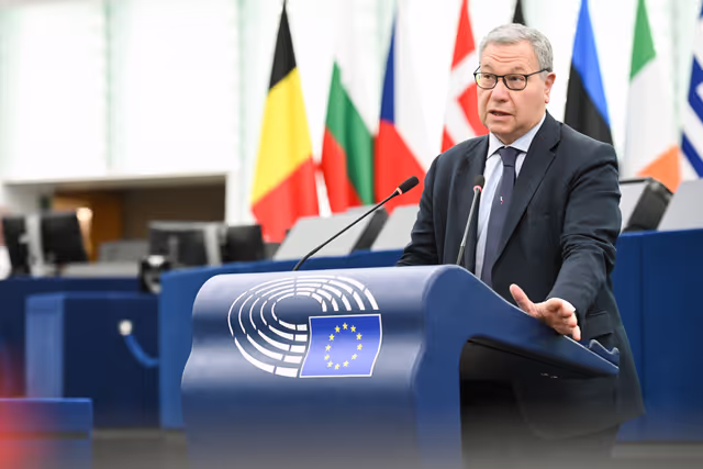 Photo 32 : EP Plenary session - Drones and new systems of warfare – the EU’s need to adapt to be fit for today’s security challenges