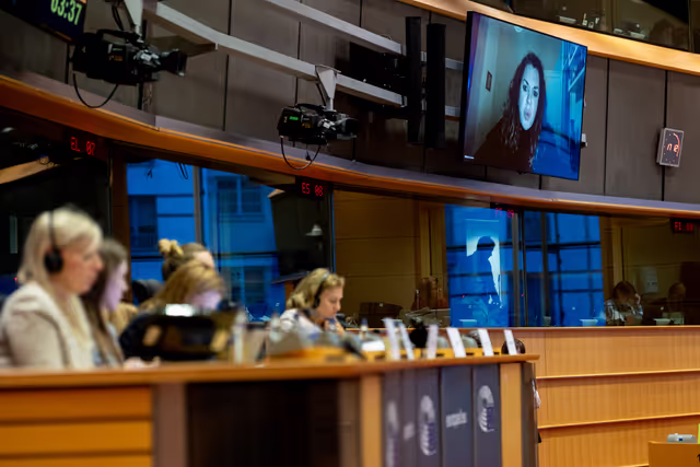 Photo 21: IMCO - Protecting minors from sexualised AI content on TikTok and X/Grok: Implications under the DSA