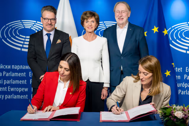 Lex signing ceremony in presence of Roberta METSOLA, EP President and Marilena RAOUNA, Cypriot Deputy Minister for European Affairs, on behalf of the Cypriot Presidency