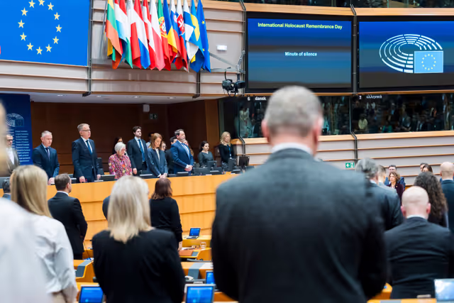 Photo 43: EP Plenary session - International Holocaust Remembrance Day