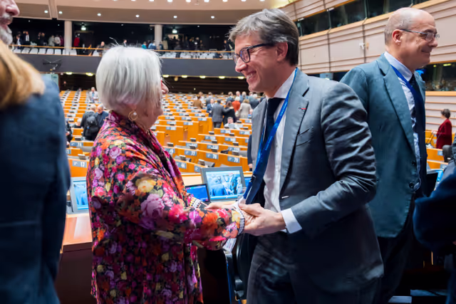 Photo 24: EP Plenary session - International Holocaust Remembrance Day