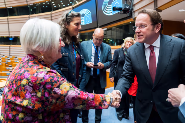 Photo 11: EP Plenary session - International Holocaust Remembrance Day