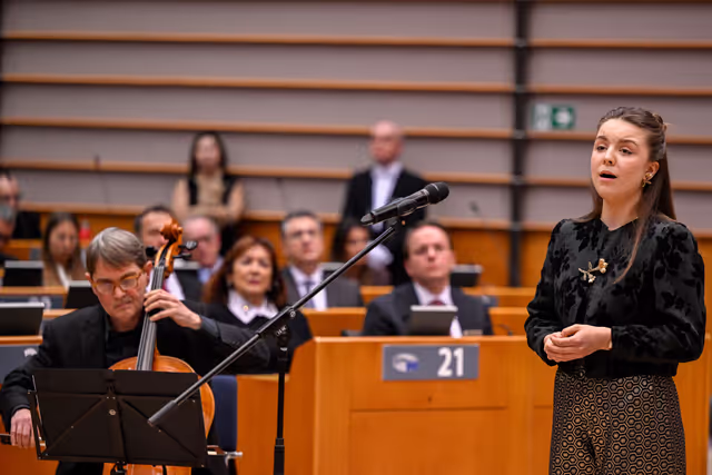 Photo 32: EP Plenary session - International Holocaust Remembrance Day