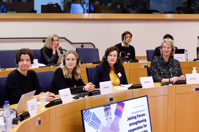 Zdjęcie 26: Roundtable discussion on Strengthening cooperation for children’s rights in Europe