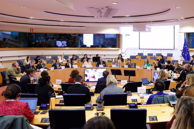 Zdjęcie 22: Roundtable discussion on Strengthening cooperation for children’s rights in Europe