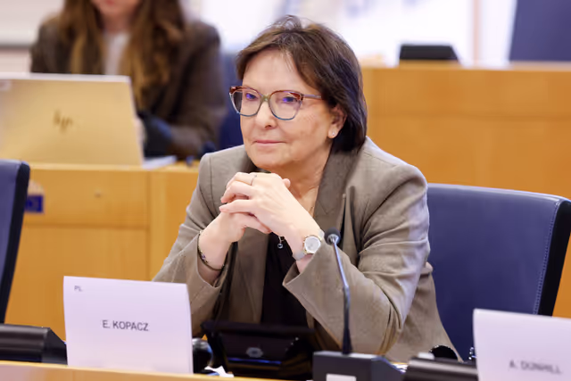 Zdjęcie 32: Roundtable discussion on Strengthening cooperation for children’s rights in Europe