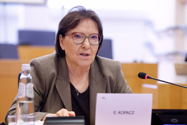 Zdjęcie 29: Roundtable discussion on Strengthening cooperation for children’s rights in Europe