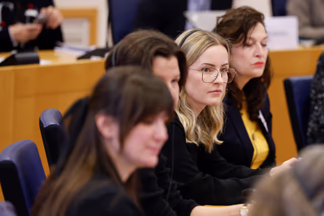 Zdjęcie 16: Roundtable discussion on Strengthening cooperation for children’s rights in Europe