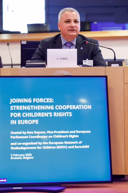 Zdjęcie 15: Roundtable discussion on Strengthening cooperation for children’s rights in Europe
