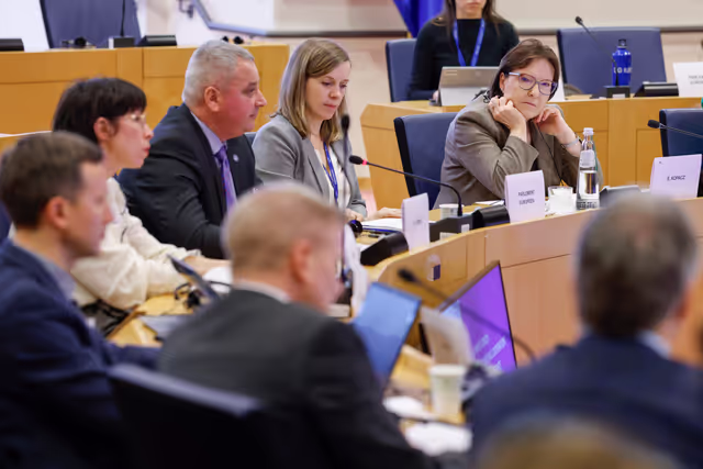 Zdjęcie 11: Roundtable discussion on Strengthening cooperation for children’s rights in Europe