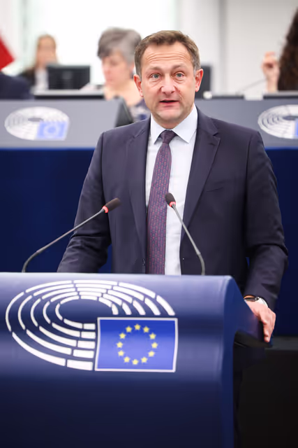 Φωτογραφία 50: EP Plenary Session - Amending Regulations on agricultural products as regards market rules and sectoral support measures in the wine sector and for aromatised wine products