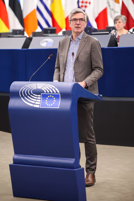 Φωτογραφία 49: EP Plenary Session - Amending Regulations on agricultural products as regards market rules and sectoral support measures in the wine sector and for aromatised wine products