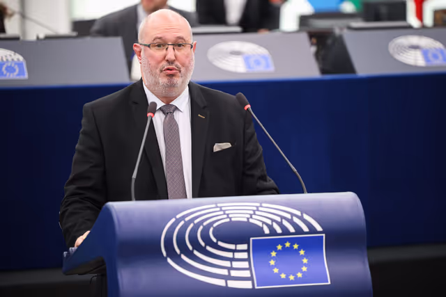 Φωτογραφία 47: EP Plenary Session - Amending Regulations on agricultural products as regards market rules and sectoral support measures in the wine sector and for aromatised wine products