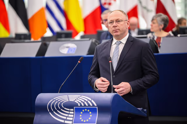 Φωτογραφία 33: EP Plenary Session - Amending Regulations on agricultural products as regards market rules and sectoral support measures in the wine sector and for aromatised wine products