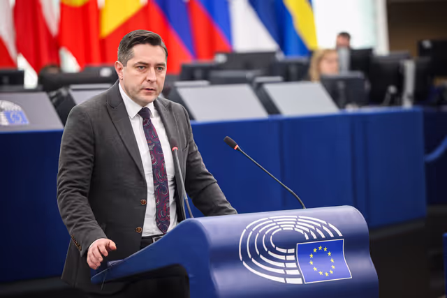 Φωτογραφία 18: EP Plenary Session - Amending Regulations on agricultural products as regards market rules and sectoral support measures in the wine sector and for aromatised wine products