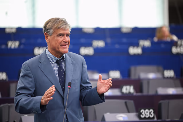 Φωτογραφία 9: EP Plenary Session - Amending Regulations on agricultural products as regards market rules and sectoral support measures in the wine sector and for aromatised wine products