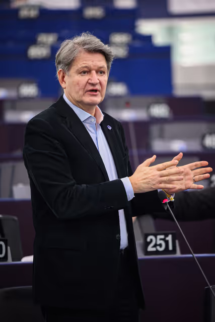 Φωτογραφία 7: EP Plenary Session - Amending Regulations on agricultural products as regards market rules and sectoral support measures in the wine sector and for aromatised wine products