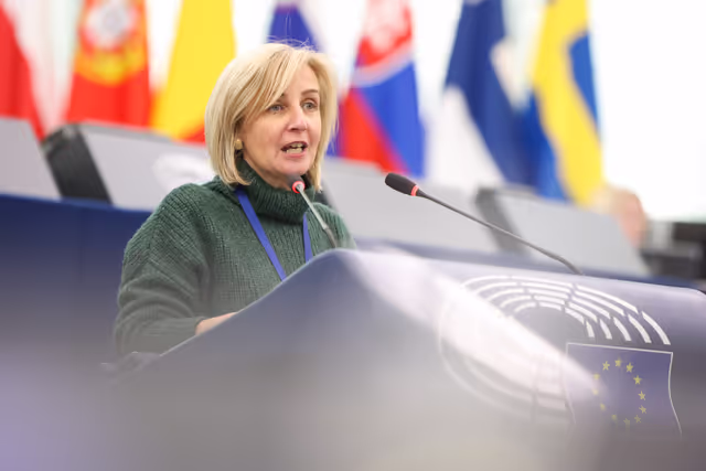 Снимка 48: EP Plenary Session - World Cancer Day