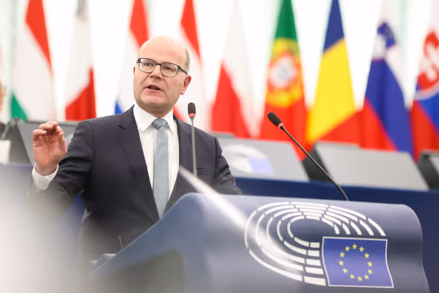 Снимка 14: EP Plenary Session - World Cancer Day