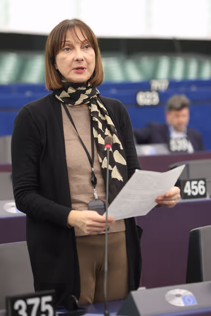 Снимка 3: EP Plenary Session - World Cancer Day