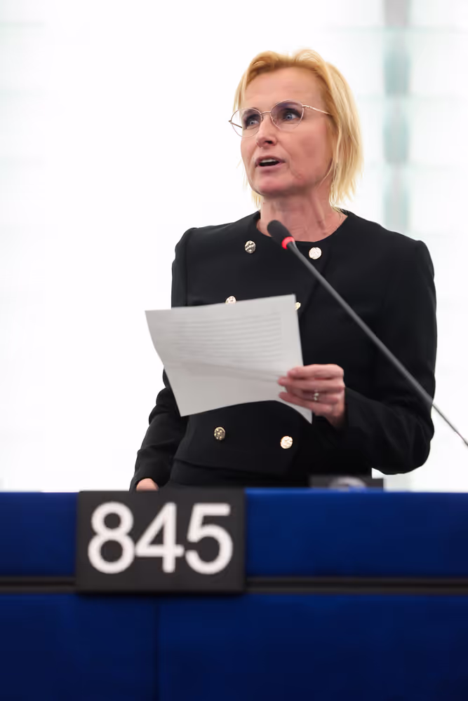 EP Plenary Session - Building a stronger European defence in light of an increasingly volatile international environment