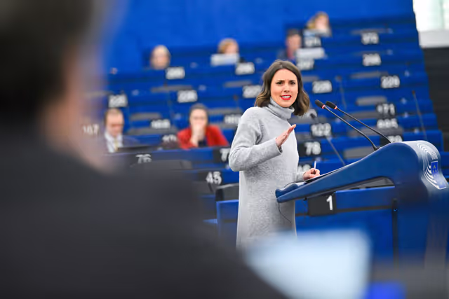 Fotogrāfija 24: EP Plenary Session - Spain’s large-scale regularisation policy and its impact on the Schengen Area and EU migration policy