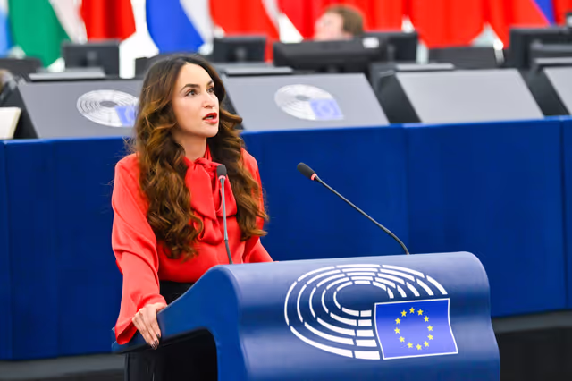 Fotogrāfija 23: EP Plenary Session - Spain’s large-scale regularisation policy and its impact on the Schengen Area and EU migration policy