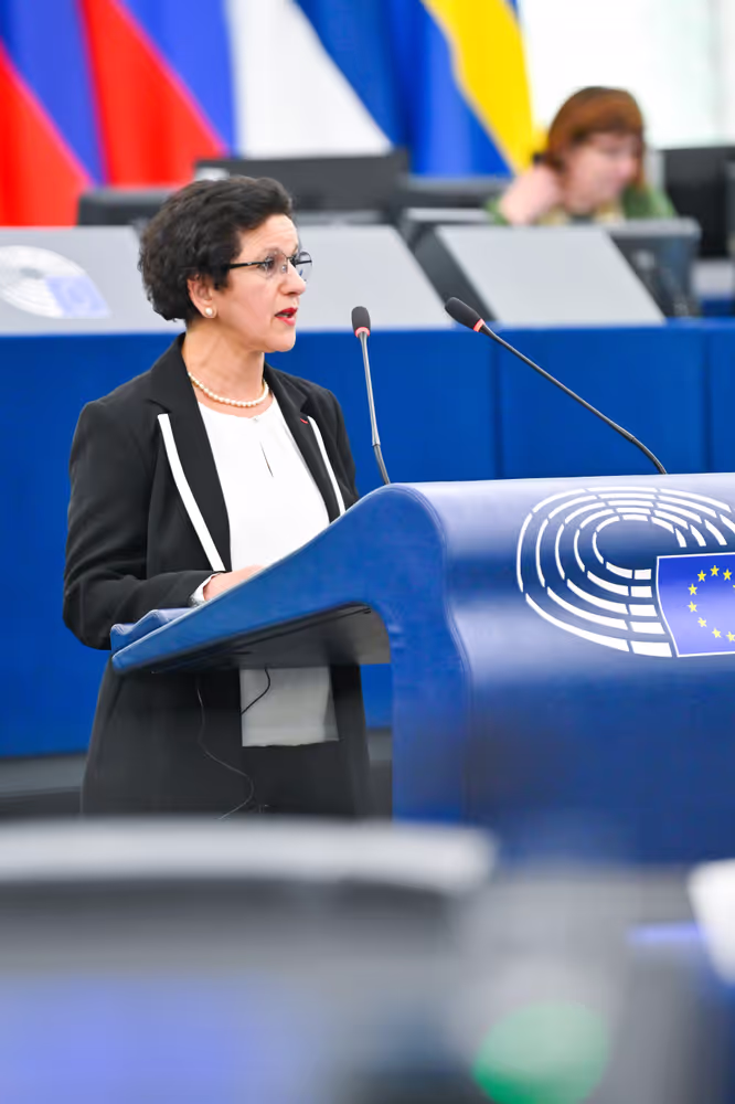 EP Plenary Session - Spain’s large-scale regularisation policy and its impact on the Schengen Area and EU migration policy