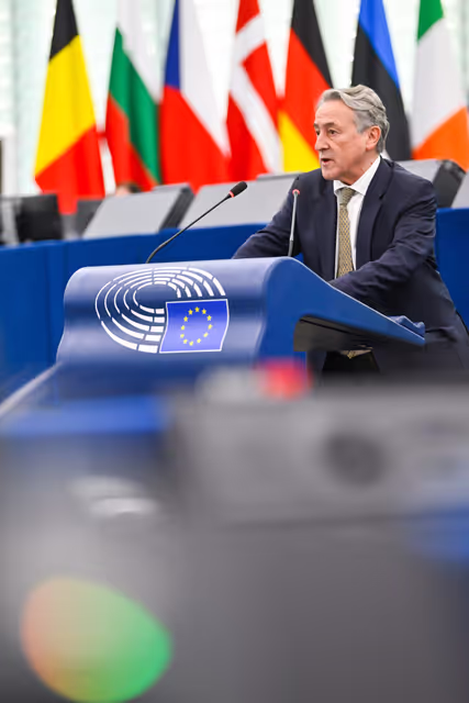 Fotogrāfija 7: EP Plenary Session - Spain’s large-scale regularisation policy and its impact on the Schengen Area and EU migration policy