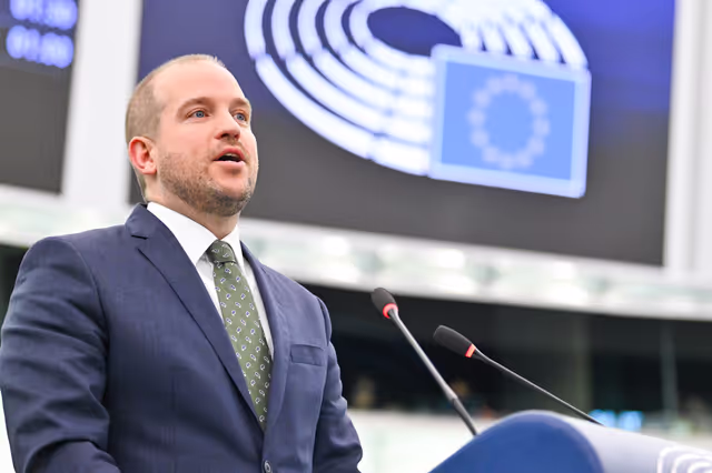 Fotogrāfija 43: EP Plenary Session - Spain’s large-scale regularisation policy and its impact on the Schengen Area and EU migration policy