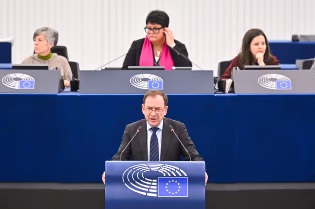 Fotogrāfija 32: EP Plenary Session - Spain’s large-scale regularisation policy and its impact on the Schengen Area and EU migration policy