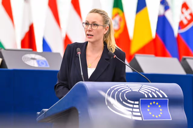 Fotogrāfija 26: EP Plenary Session - Spain’s large-scale regularisation policy and its impact on the Schengen Area and EU migration policy