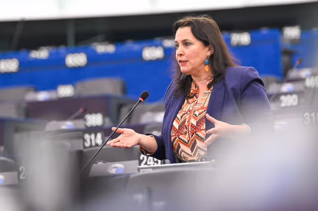 Fotogrāfija 25: EP Plenary Session - Spain’s large-scale regularisation policy and its impact on the Schengen Area and EU migration policy