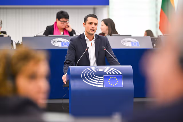 EP Plenary Session - Spain’s large-scale regularisation policy and its impact on the Schengen Area and EU migration policy
