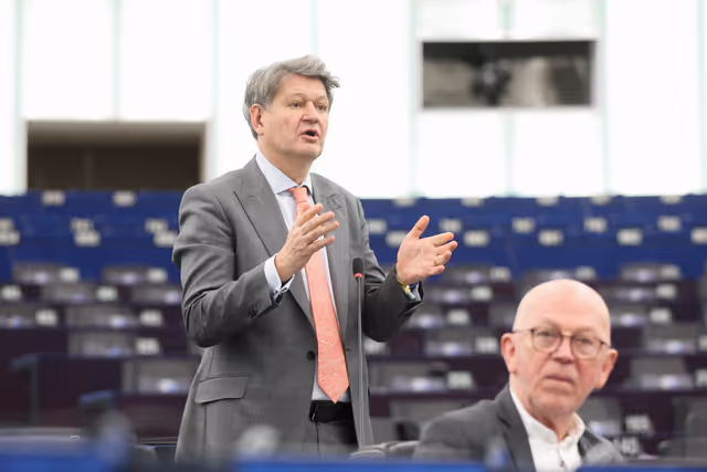 Fotografia 32: EP Plenary Session - European response to the attacks on the Ukrainian energy system causing a humanitarian crisis