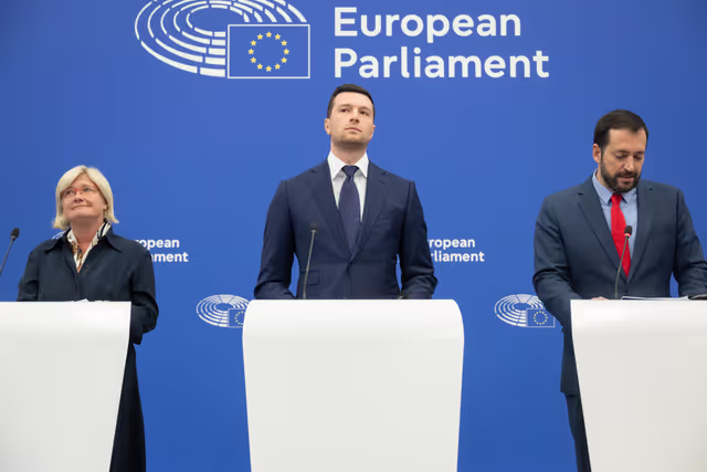 Fotografija 14: Press briefing Patriots for Europe